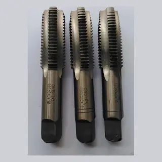 Macho de roscar 7/8"