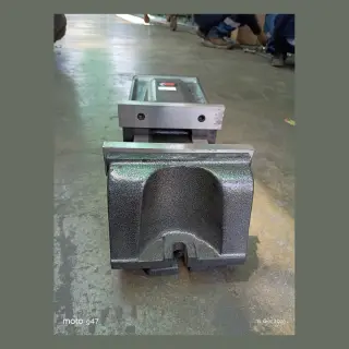 Mordaza / tornillo de banco 200 mm