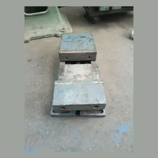 Tornillo de banco de precisión ALEMAN (registro: ALEMAN)